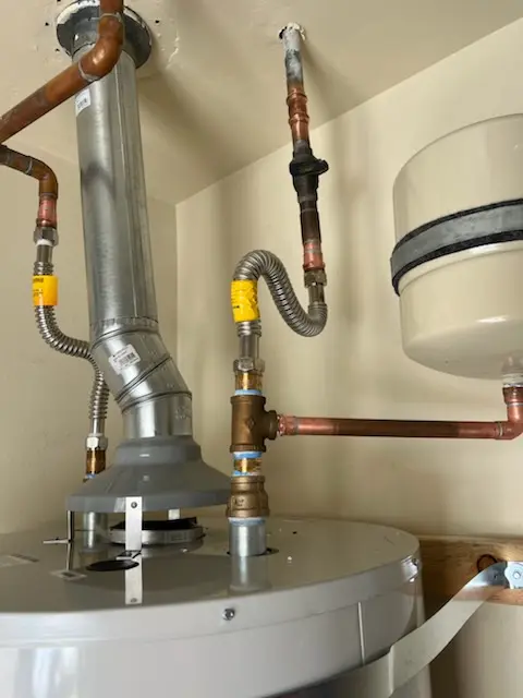 Water heater installation and plumbing repair in Quaker Hill
